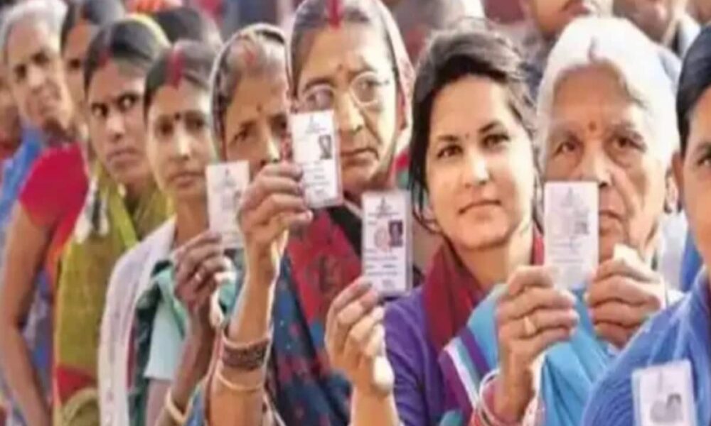 UP Lok Sabha Elections 2024 Aligarh Wedding Guest taken Oath to vote during marriage function