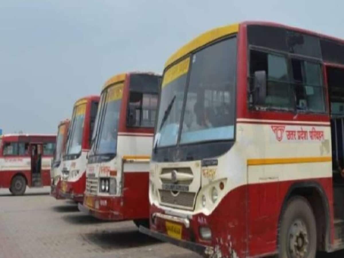 passenger health deteriorated in a moving bus conductor dropped him in midway death identified through medicine slip passenger health deteriorated in a moving bus conductor dropped him in midway death identified through medicine slip