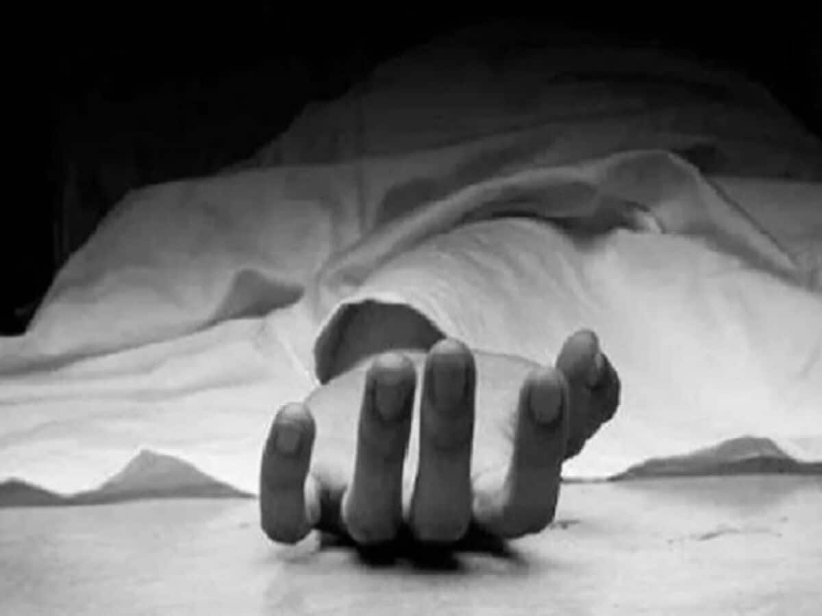 UP Kanpur Man Killed for stopping to come home after Illicit Relations with wife dead body threw on road UP Kanpur Man Killed for stopping to come home after Illicit Relations with wife dead body threw on road
