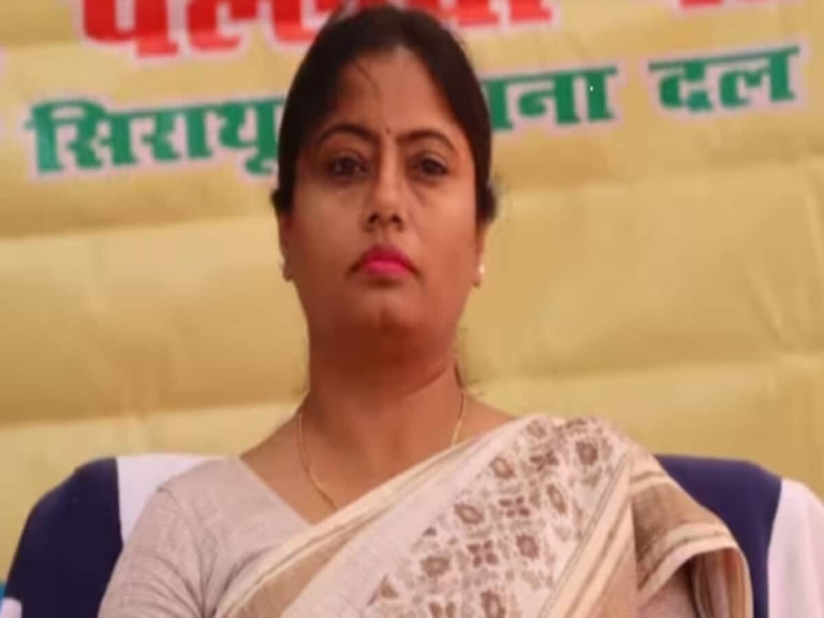 लोकसभा चुनाव के बीच में पल्लवी पटेल की पार्टी अपना दल (कमेरावादी) को हाईकोर्ट से बड़ा झटका, खारिज की याचिका लोकसभा चुनाव के बीच में पल्लवी पटेल की पार्टी अपना दल (कमेरावादी) को हाईकोर्ट से बड़ा झटका, खारिज की याचिका