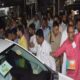 भाजपा में घमासान, मेयर पर भड़के संतोष गंगवार समर्थक, भूपेंद्र चौधरी की गाड़ी घेरी; अखिलेश ने ली चुटकी