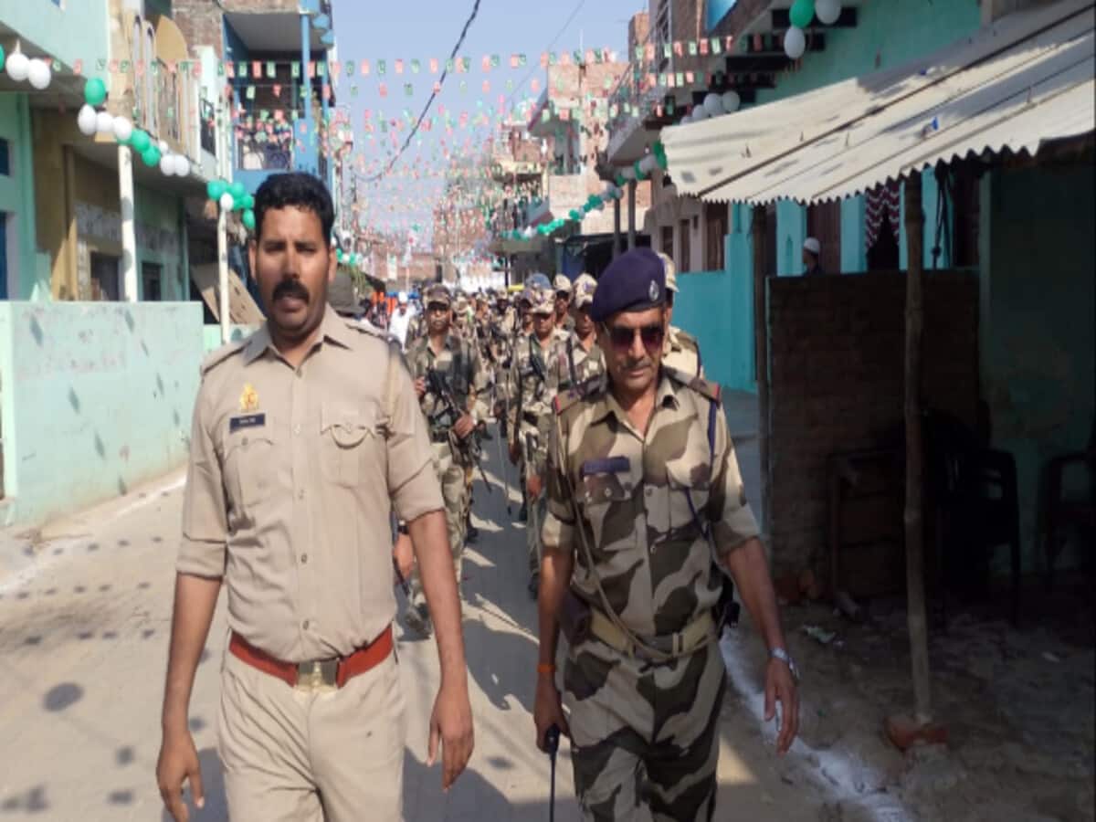 प्रतिबंधित पशु वध की सूचना पर बवाल, बजरंग दल के युवकों-मुस्लिम पक्ष में झड़प, 2 घायल प्रतिबंधित पशु वध की सूचना पर बवाल, बजरंग दल के युवकों-मुस्लिम पक्ष में झड़प, 2 घायल