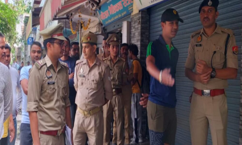 मुजफ्फरनगर में भाजपा नेता निधीश ने लाइसेंसी पिस्टल से सीने में सटाकर खुद को मारी गोली, हालत गंभीर