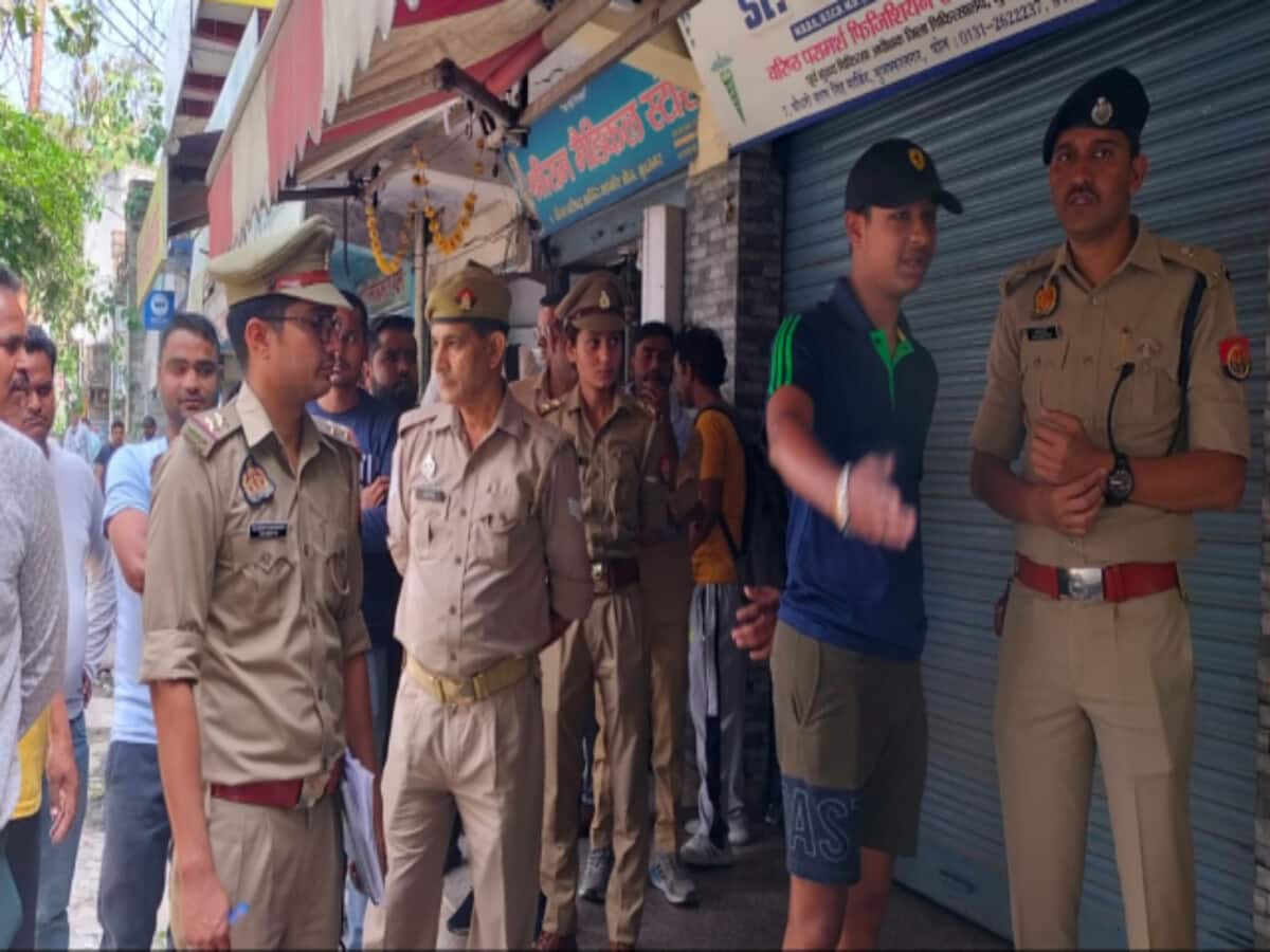 मुजफ्फरनगर में भाजपा नेता निधीश ने लाइसेंसी पिस्टल से सीने में सटाकर खुद को मारी गोली, हालत गंभीर मुजफ्फरनगर में भाजपा नेता निधीश ने लाइसेंसी पिस्टल से सीने में सटाकर खुद को मारी गोली, हालत गंभीर