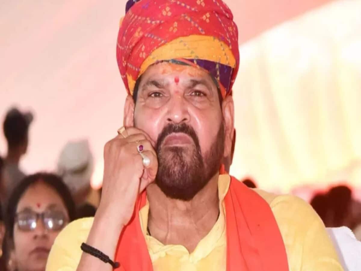 कैसरगंज में बाराती तैयार, दूल्हा ही गायब, पार्टी चुप है, बृजभूषण शरण सिंह ऐसा क्यों बोले कैसरगंज में बाराती तैयार, दूल्हा ही गायब, पार्टी चुप है, बृजभूषण शरण सिंह ऐसा क्यों बोले