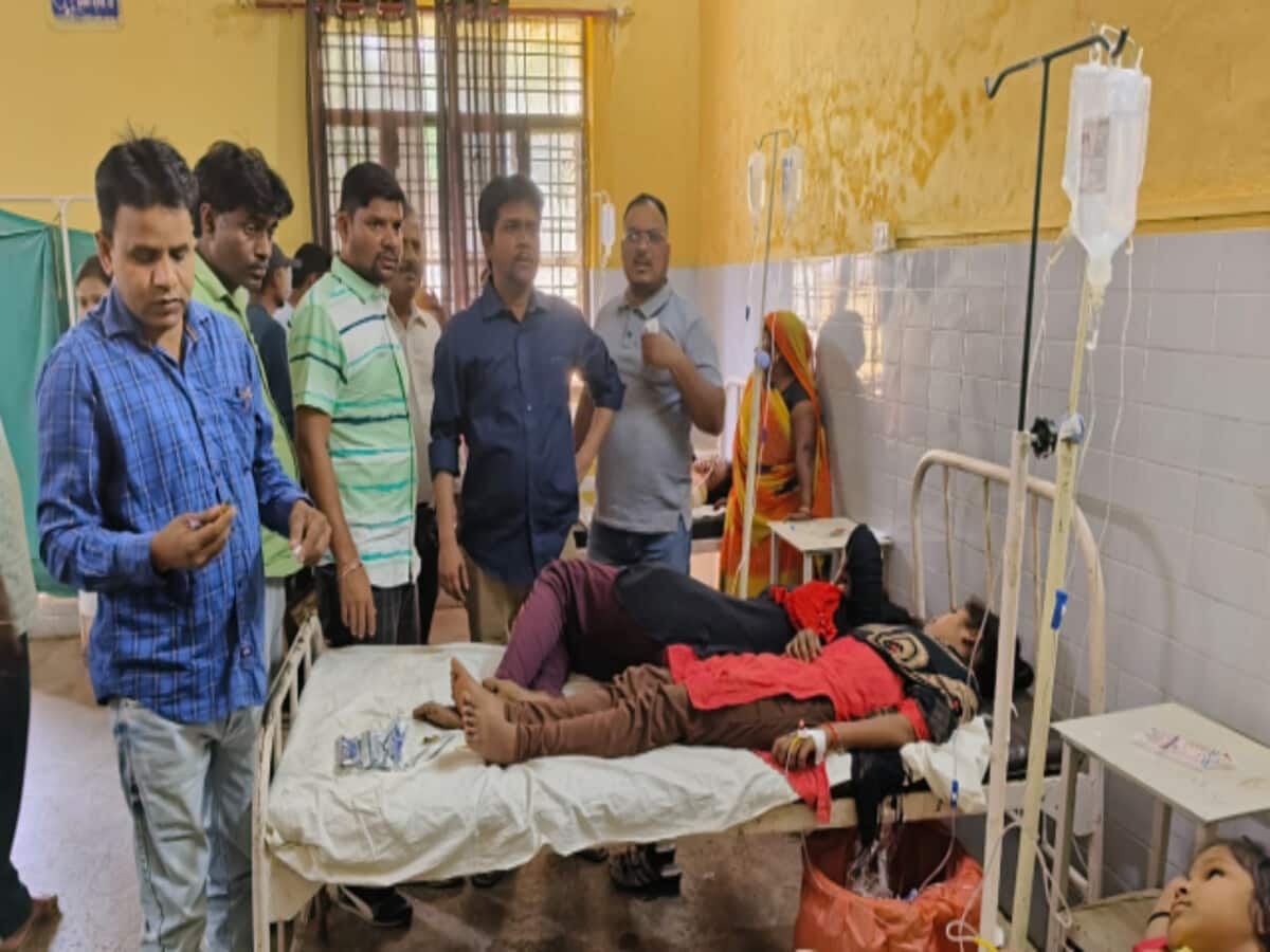 बाराबंकी में बासी खाना खाने से फूड प्वाइजनिंग के शिकार हुए 31 लोग, भर्ती बाराबंकी में बासी खाना खाने से फूड प्वाइजनिंग के शिकार हुए 31 लोग, भर्ती
