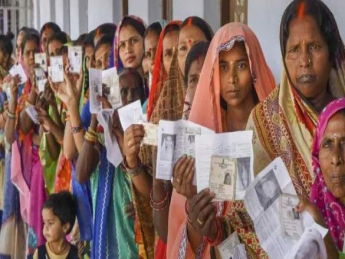 UP Lok Sabha Elections 2024: Women MPs were elected in Allahabad after 28 years and in Phulpur after 32 years UP Lok Sabha Elections 2024: Women MPs were elected in Allahabad after 28 years and in Phulpur after 32 years