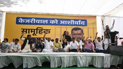 ‘जो नेता साजिश कर जेल भेजे गए वो राजनीति में शिखर तक पहुंचे’, जंतर-मंतर पर AAP के उपवास में गरजे संजय सिंह aam aadmi party upwas against arvind Kejriwal arrest live updates -ncr news ‘जो नेता साजिश कर जेल भेजे गए वो राजनीति में शिखर तक पहुंचे’, जंतर-मंतर पर AAP के उपवास में गरजे संजय सिंह aam aadmi party upwas against arvind Kejriwal arrest live updates -ncr news