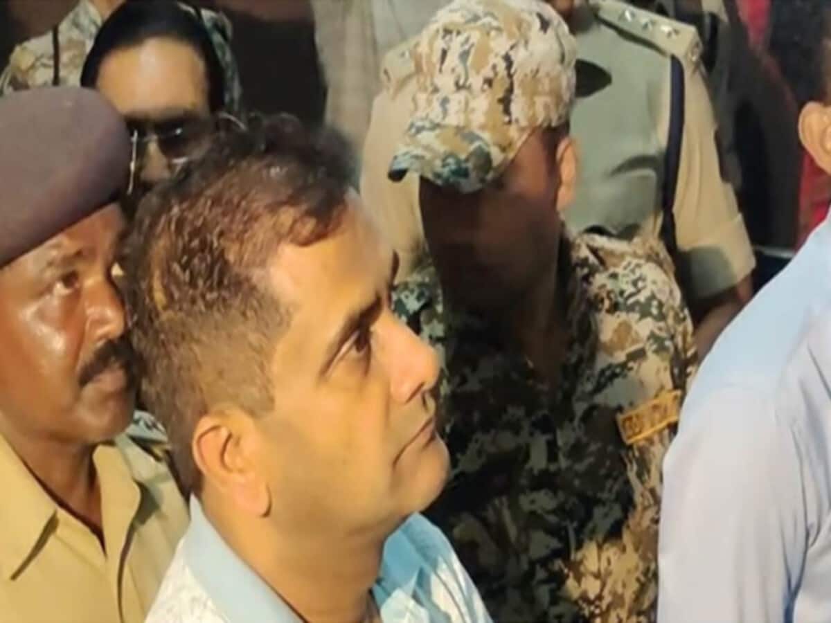 शराब घोटाले मामले में छत्तीसगढ़ के पूर्व आबकारी गिरफ्तार; कुछ ही समय पहले जमनत पर हुए थे रिहा शराब घोटाले मामले में छत्तीसगढ़ के पूर्व आबकारी गिरफ्तार; कुछ ही समय पहले जमनत पर हुए थे रिहा