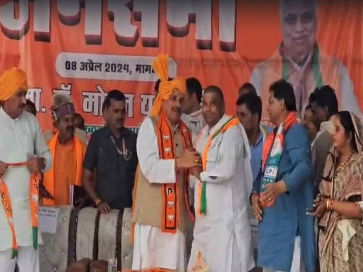 गजब हैं एमपी के पूर्व विधायक अजब सिंह, 5 महीने में तीसरी बार बदला पाला, फिर BJP में शामिल गजब हैं एमपी के पूर्व विधायक अजब सिंह, 5 महीने में तीसरी बार बदला पाला, फिर BJP में शामिल