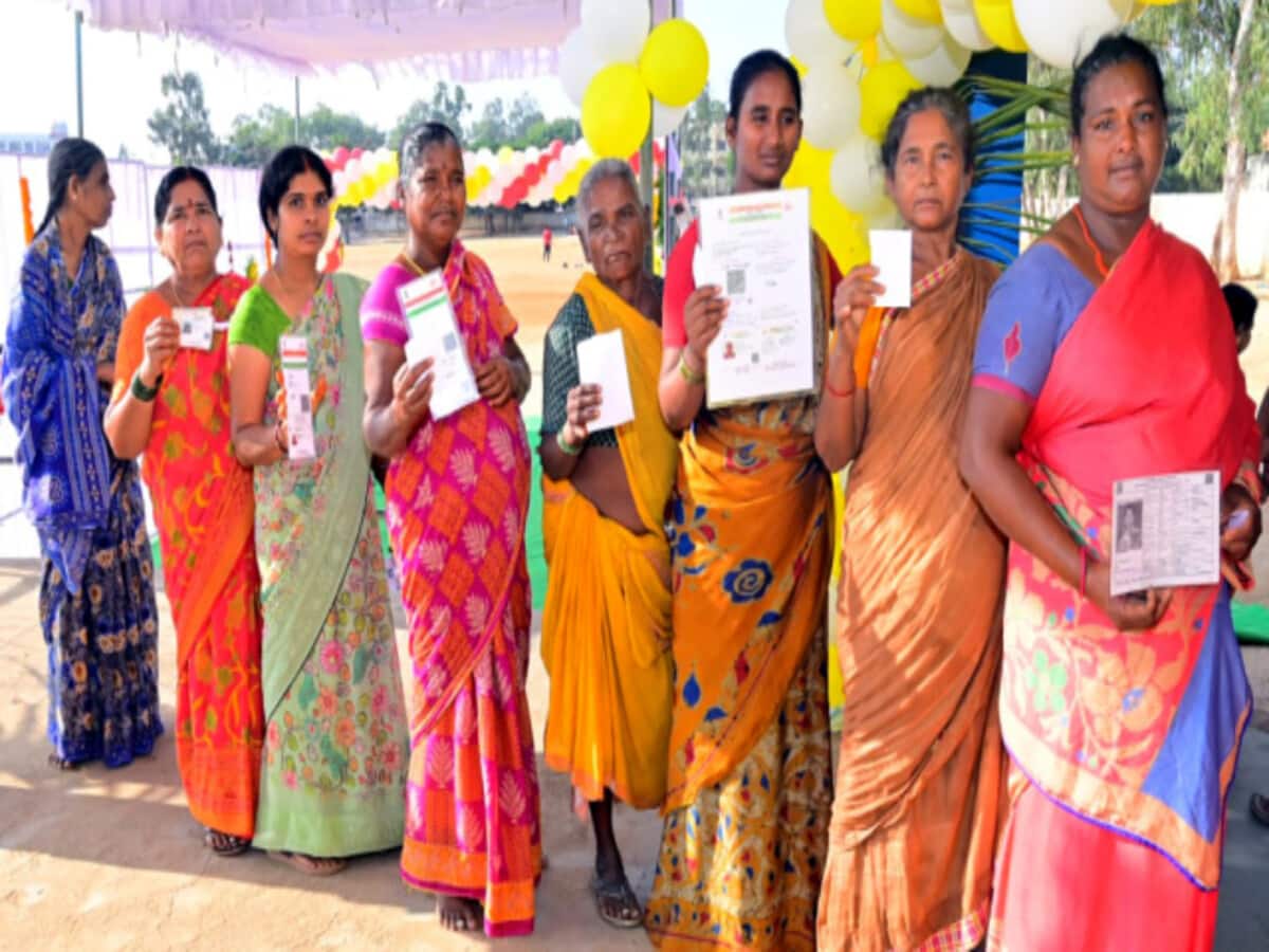 Lok Sabha Election Voting Live: मध्य प्रदेश की छह सीटों के लिए मतदान आज, हनुमान की शरण में नाथ परिवार Lok Sabha Election Voting Live: मध्य प्रदेश की छह सीटों के लिए मतदान आज, हनुमान की शरण में नाथ परिवार