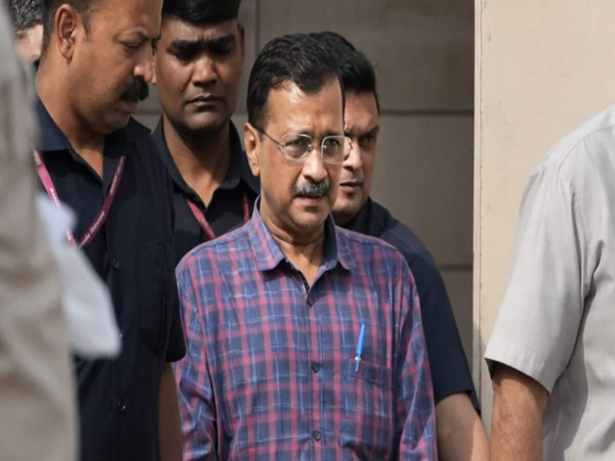 इंसुलिन और डॉक्टरी सलाह लेने की केजरीवाल की मांग पर फैसला सुरक्षित, कैसे चली दलीलें? इंसुलिन और डॉक्टरी सलाह लेने की केजरीवाल की मांग पर फैसला सुरक्षित, कैसे चली दलीलें?