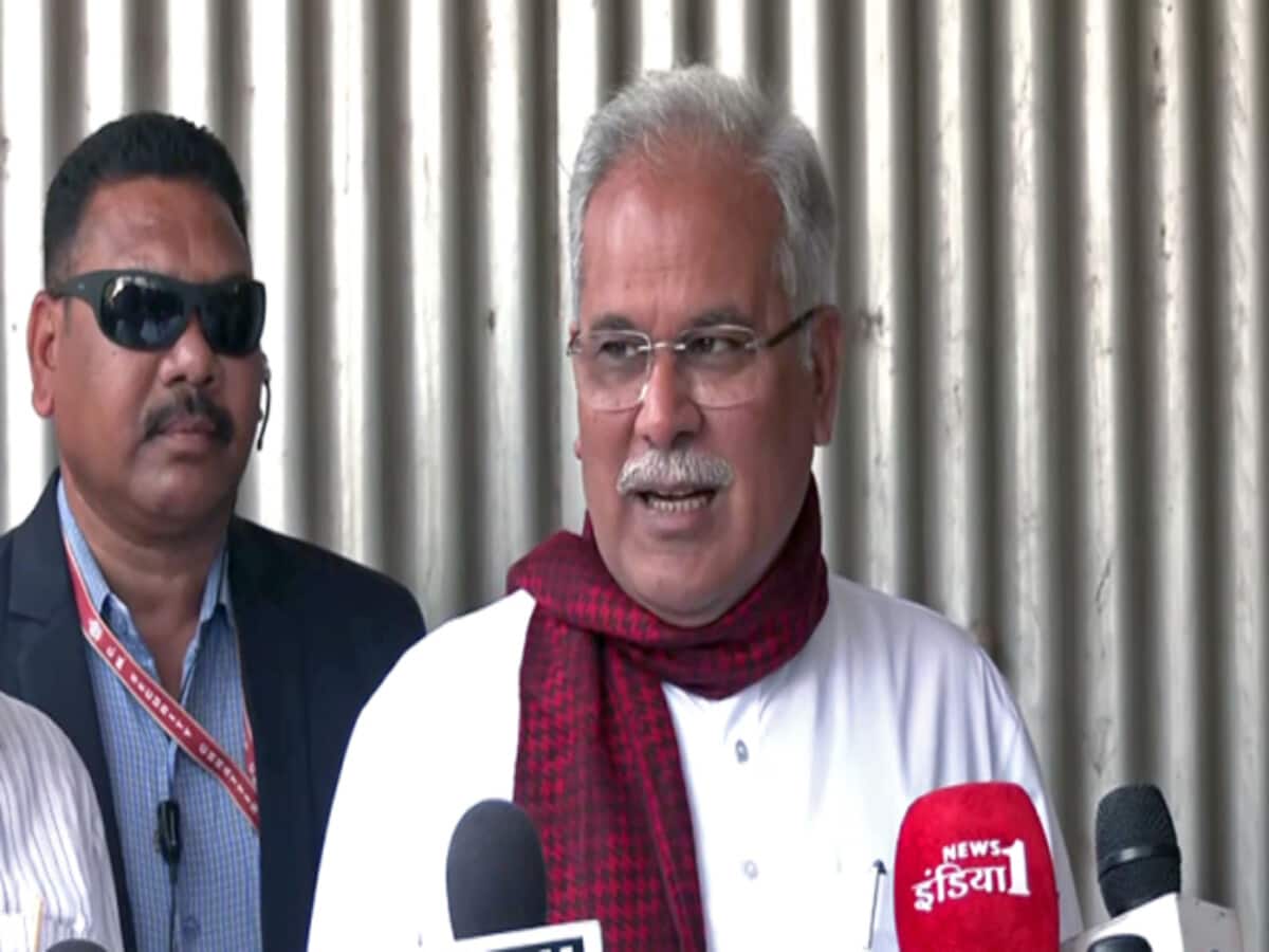 Former CM Baghel made a big allegation said Will the Mahadev Satta app be closed as fast as the cow dung purchase was closed – पूर्व सीएम बघेल का बड़ा आरोप, बोले Former CM Baghel made a big allegation said Will the Mahadev Satta app be closed as fast as the cow dung purchase was closed – पूर्व सीएम बघेल का बड़ा आरोप, बोले