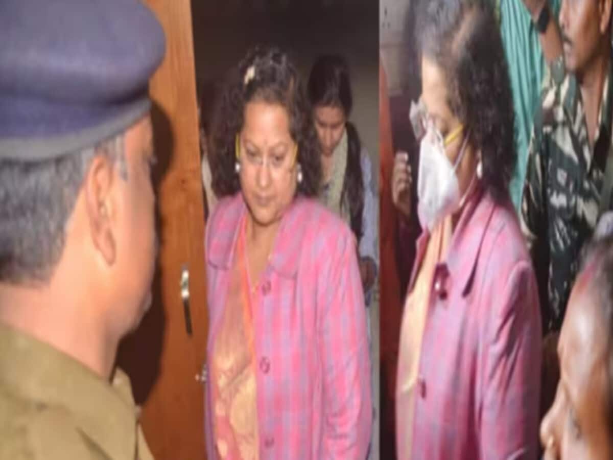 कोयला घोटाले में ACB ने की पूर्व सीएम भूपेश की उपसचिव रही सौम्या चौरसिया और रानू साहू से हुई पूछताछ, जल्द होगा बड़ा खुलासा कोयला घोटाले में ACB ने की पूर्व सीएम भूपेश की उपसचिव रही सौम्या चौरसिया और रानू साहू से हुई पूछताछ, जल्द होगा बड़ा खुलासा