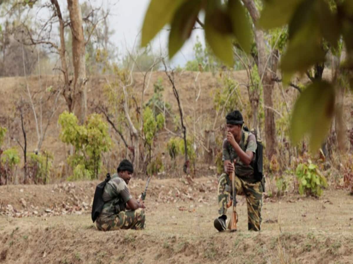 सटीक इनपुट, तगड़ा कोऑर्डिनेशन; 29 नक्सलियों को ढेर करने में कैसे मिली कामयाबी? सटीक इनपुट, तगड़ा कोऑर्डिनेशन; 29 नक्सलियों को ढेर करने में कैसे मिली कामयाबी?
