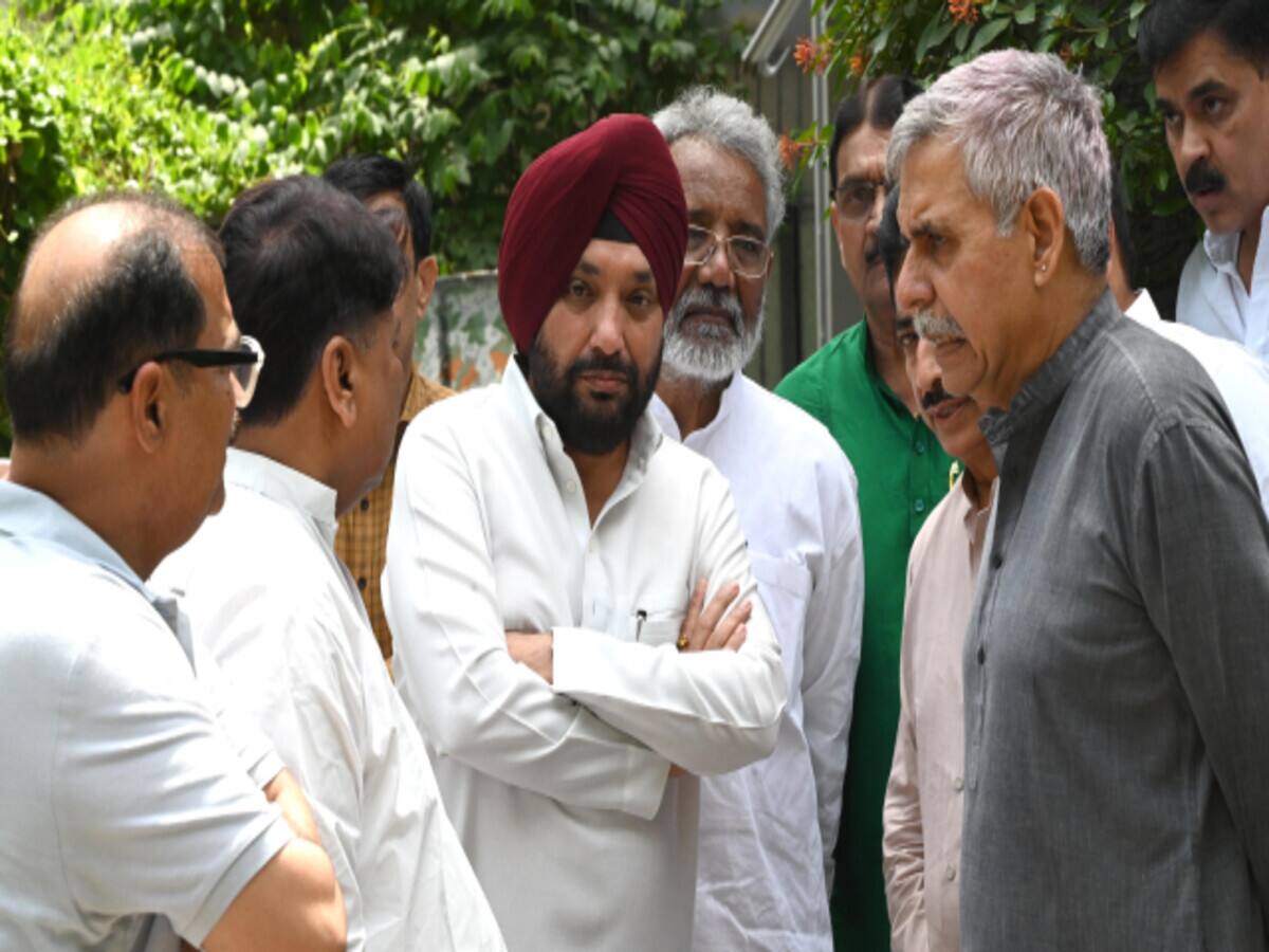 who is arvinder singh lovely delhi congress president resigns aam aadmi party aap news who is arvinder singh lovely delhi congress president resigns aam aadmi party aap news