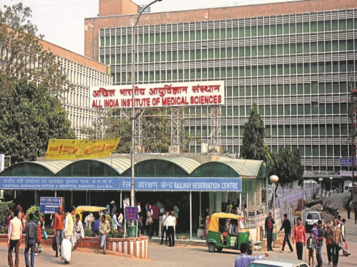 मरीजों के लिए जरूरी खबर!, दिल्ली के इन अस्पतालों में मई से आधे डॉक्टर छुट्टी पर रहेंगे मरीजों के लिए जरूरी खबर!, दिल्ली के इन अस्पतालों में मई से आधे डॉक्टर छुट्टी पर रहेंगे