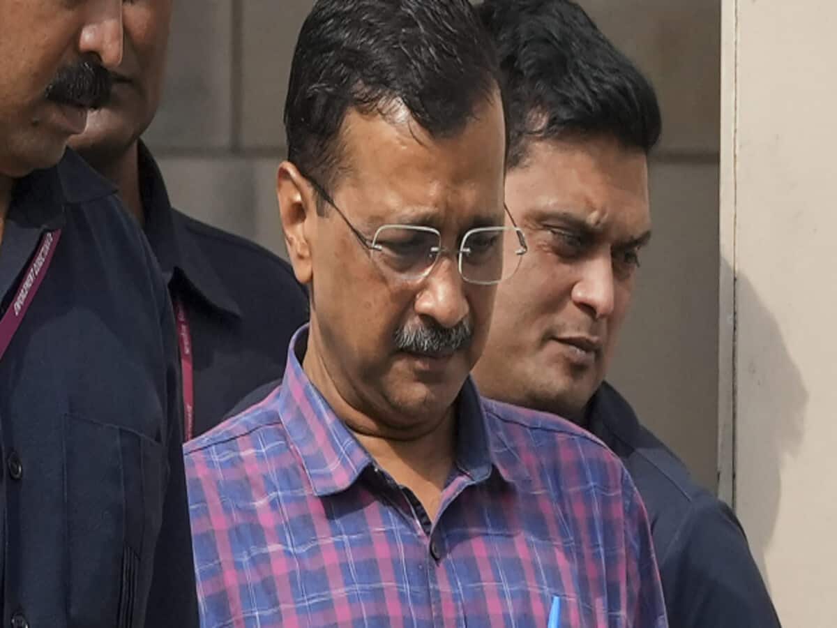 जेल में इंसुलिन लेते रहें केजरीवाल, AIIMS के पांच डॉक्टरों ने दी सलाह; बताया कैसा है स्वास्थ्य जेल में इंसुलिन लेते रहें केजरीवाल, AIIMS के पांच डॉक्टरों ने दी सलाह; बताया कैसा है स्वास्थ्य