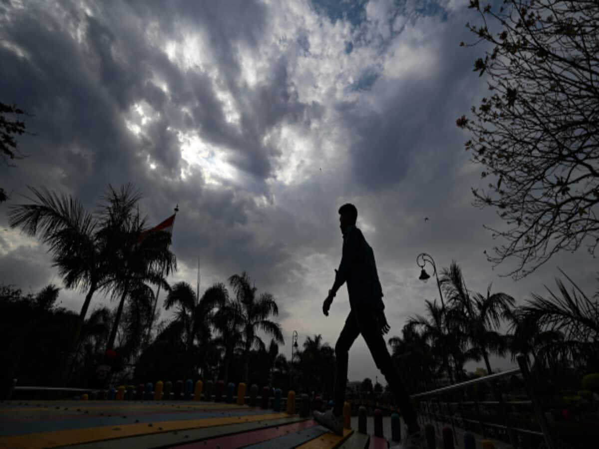 Weather Update 12 April Amidst scorching heat IMD gave good news alert of rain and snowfall – Weather today in Hindi – Aaj ka mausam, mausam ki jankari, Temp today in Hindi Weather Update 12 April Amidst scorching heat IMD gave good news alert of rain and snowfall – Weather today in Hindi – Aaj ka mausam, mausam ki jankari, Temp today in Hindi