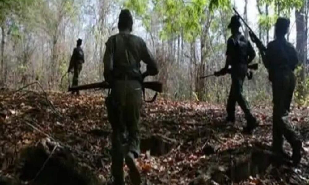 नक्सलियों का आज 5 राज्यों में बंद का ऐलान, सुरक्षा बलों के कैंप पर की फायरिंग