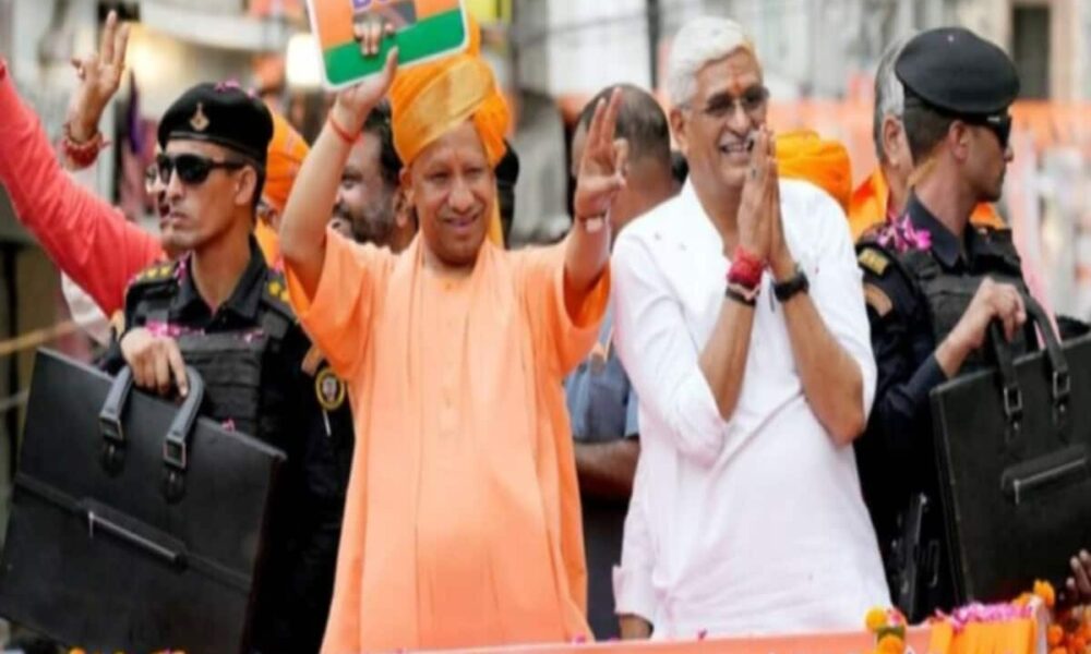 योगी आदित्यनाथ ने गजेंद्र सिंह शेखावत के लिए जोधपुर में किया रोड शो, जानिए क्या बोले
