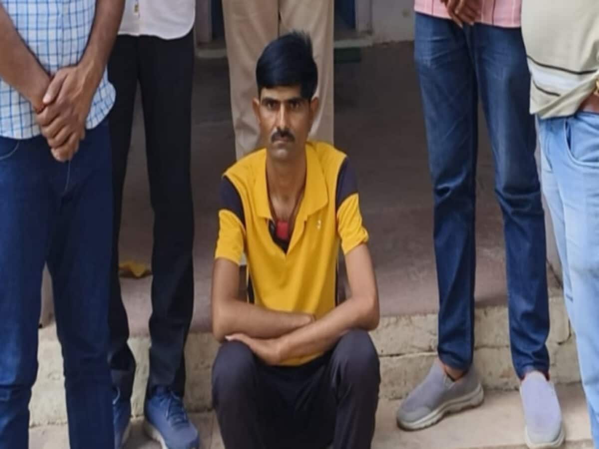 करौली में 20 हजार का इनामी बदमाश गिरफ्तार, धारा सिंह गुर्जर पकड़ में ऐसे आया करौली में 20 हजार का इनामी बदमाश गिरफ्तार, धारा सिंह गुर्जर पकड़ में ऐसे आया