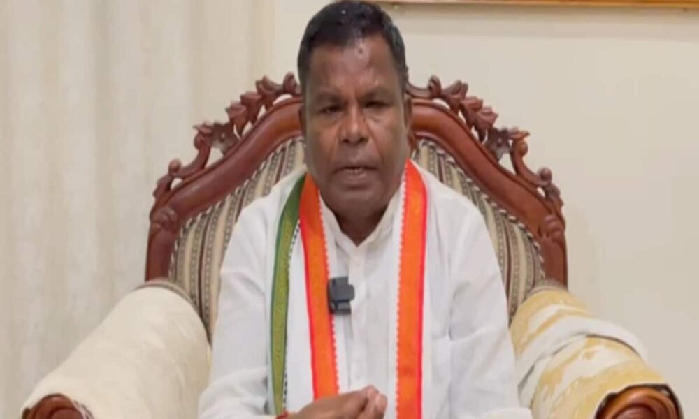 चुनाव से पहले लखमा का छलका दर्द, कांग्रेस को कांग्रेसियों ने हराया, किसके तरफ इशारा कर गए कवासी