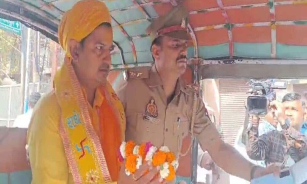 मथुरा में कृष्ण कूप की पूजा करने जा रहे श्री कृष्ण जन्मभूमि संघर्ष न्यास अध्यक्ष समेत 7 पुलिस हिरासत में