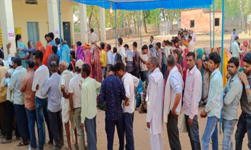 mp lok sabha election 2024 phase 2 voting live updates on 6 seats of madhya pradesh tikamgarh khajuraho rewa bjp congress