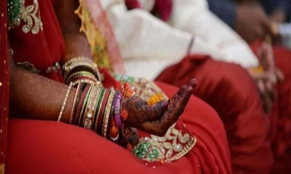 प्रेमिका से बेवफाई पड़ी महंगी, शादी से पहले ऐसा कांड, फेरे छोड़ फरार हुआ दूल्हा
