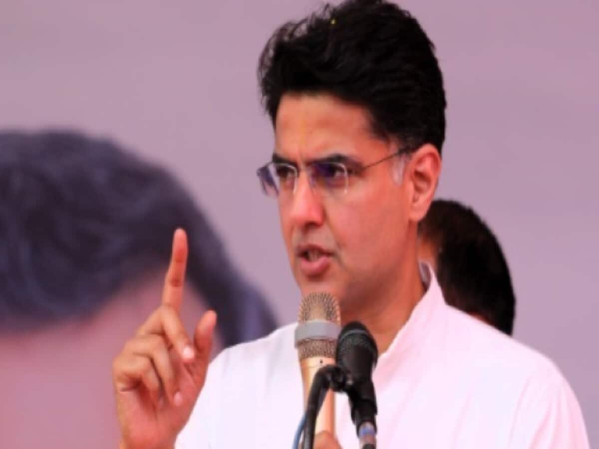 अग्निवीर को चार साल और अपने लिए 15 साल मांग रहे, BJP पर जमकर बरसे कांग्रेस स्टार प्रचारक सचिन पायलट अग्निवीर को चार साल और अपने लिए 15 साल मांग रहे, BJP पर जमकर बरसे कांग्रेस स्टार प्रचारक सचिन पायलट