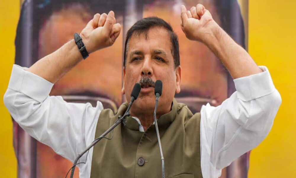 तिहाड़ से बाहर निकले संजय सिंह को सुप्रीम कोर्ट से बड़ा झटका, पीएम मोदी डिग्री मामले में याचिका खारिज