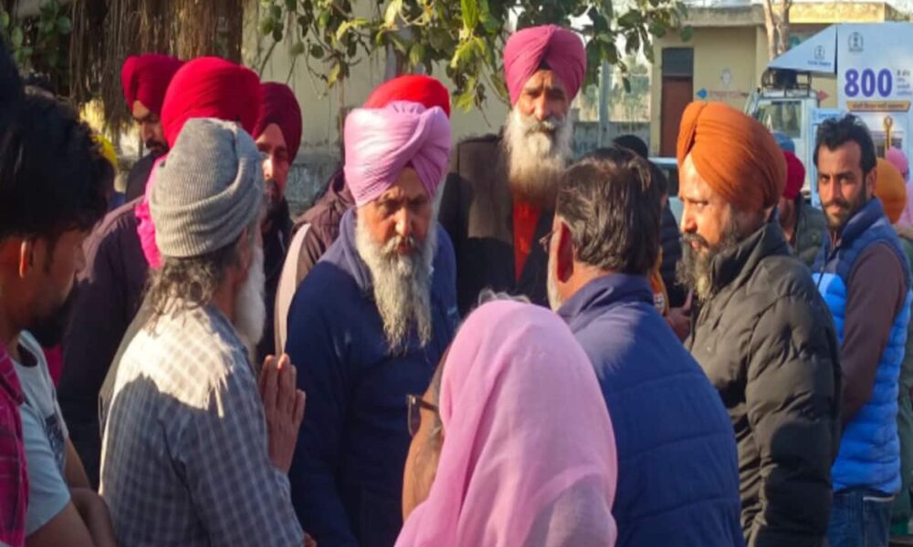 वोट तो सांसद की कटेंगी, चुनाव प्रचार में अपने ही प्रत्याशी के खिलाफ बोले AAP विधायक, अब आई सफाई