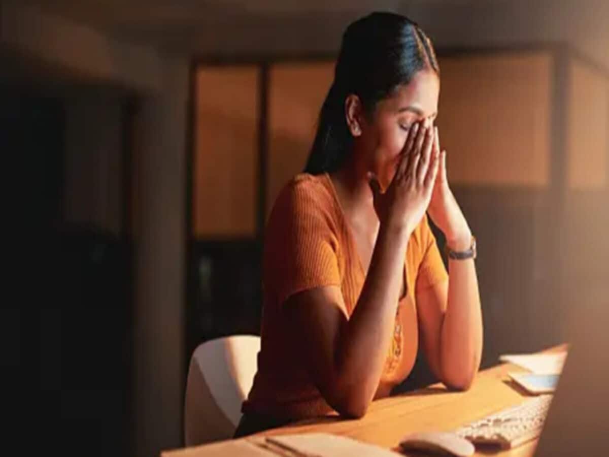सहेली को PG बुलाया, देर तक बातें कीं फिर दूसरी मंजिल से कूदी; मुखर्जी नगर में छात्रा सुसाइड की क्या वजह सहेली को PG बुलाया, देर तक बातें कीं फिर दूसरी मंजिल से कूदी; मुखर्जी नगर में छात्रा सुसाइड की क्या वजह