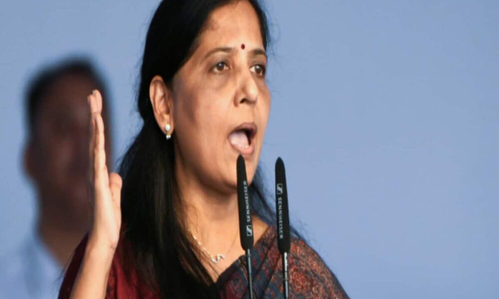 AAP MLAs arrive at Delhi CM residence to meet Sunita Kejriwal
