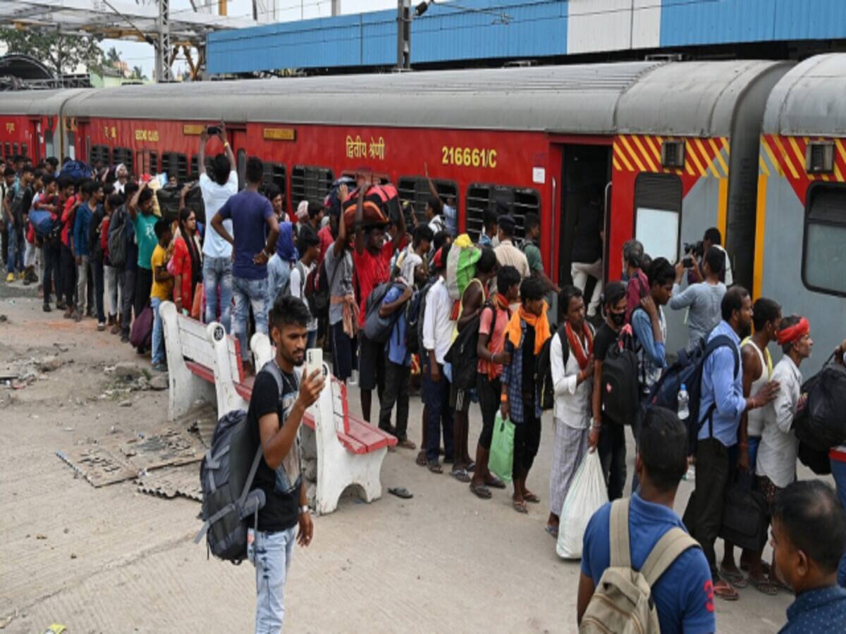 बिहार जाने वालों की आई मौज, राजस्थान से पटना के बीच चलेगी स्पेशल ट्रेन; ये होगा रूट बिहार जाने वालों की आई मौज, राजस्थान से पटना के बीच चलेगी स्पेशल ट्रेन; ये होगा रूट