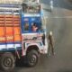 खरगोन में मंदिर जा रहे बुजुर्ग को रौंदते हुए निकल गया ट्रक, हादसे का VIDEO