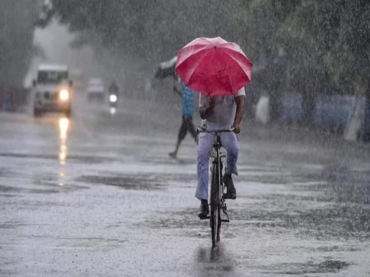 आसमान से फिर बरसी आफत, खराब मौसम में पूर्व सैनिक की मौत; यह है उत्तराखंड पूर्वानुमान आसमान से फिर बरसी आफत, खराब मौसम में पूर्व सैनिक की मौत; यह है उत्तराखंड पूर्वानुमान
