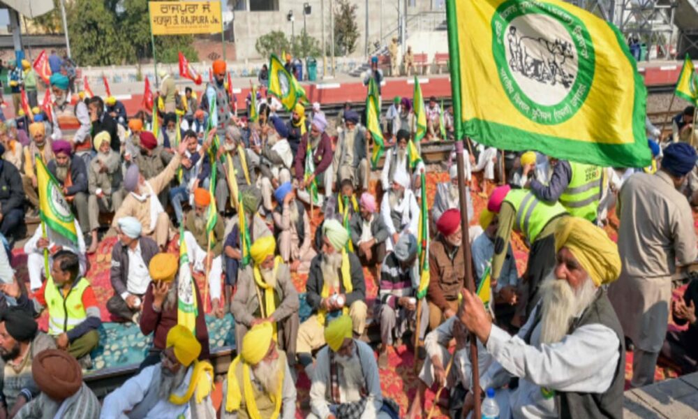 Punjab Farmers sitting on Shambhu border railway track ended protest now have new plan to surround PM Modi