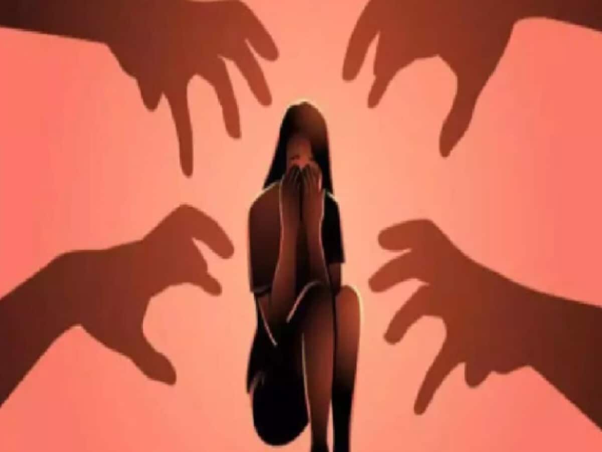 बिलासपुर में नशीला पदार्थ खिलाकर 13 वर्षीय किशोरी से सामूहिक बलात्कार, एक नाबालिग समेत दो गिरफ्तार बिलासपुर में नशीला पदार्थ खिलाकर 13 वर्षीय किशोरी से सामूहिक बलात्कार, एक नाबालिग समेत दो गिरफ्तार