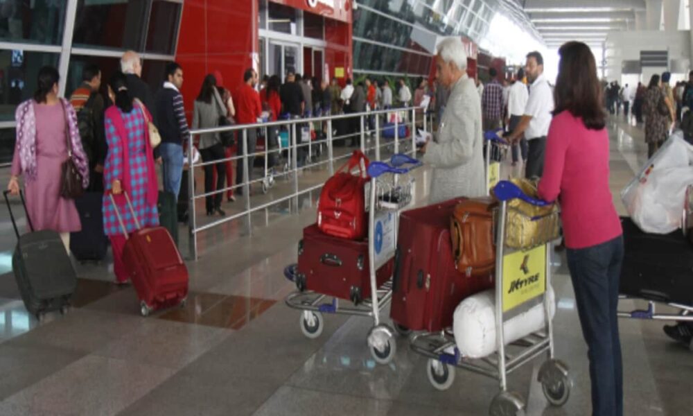 विदेशी महिला शरीर में खास जगह छुपाकर ला रही थी करोड़ों की ड्रग्स, दिल्ली एयरपोर्ट पर पकड़ा गई