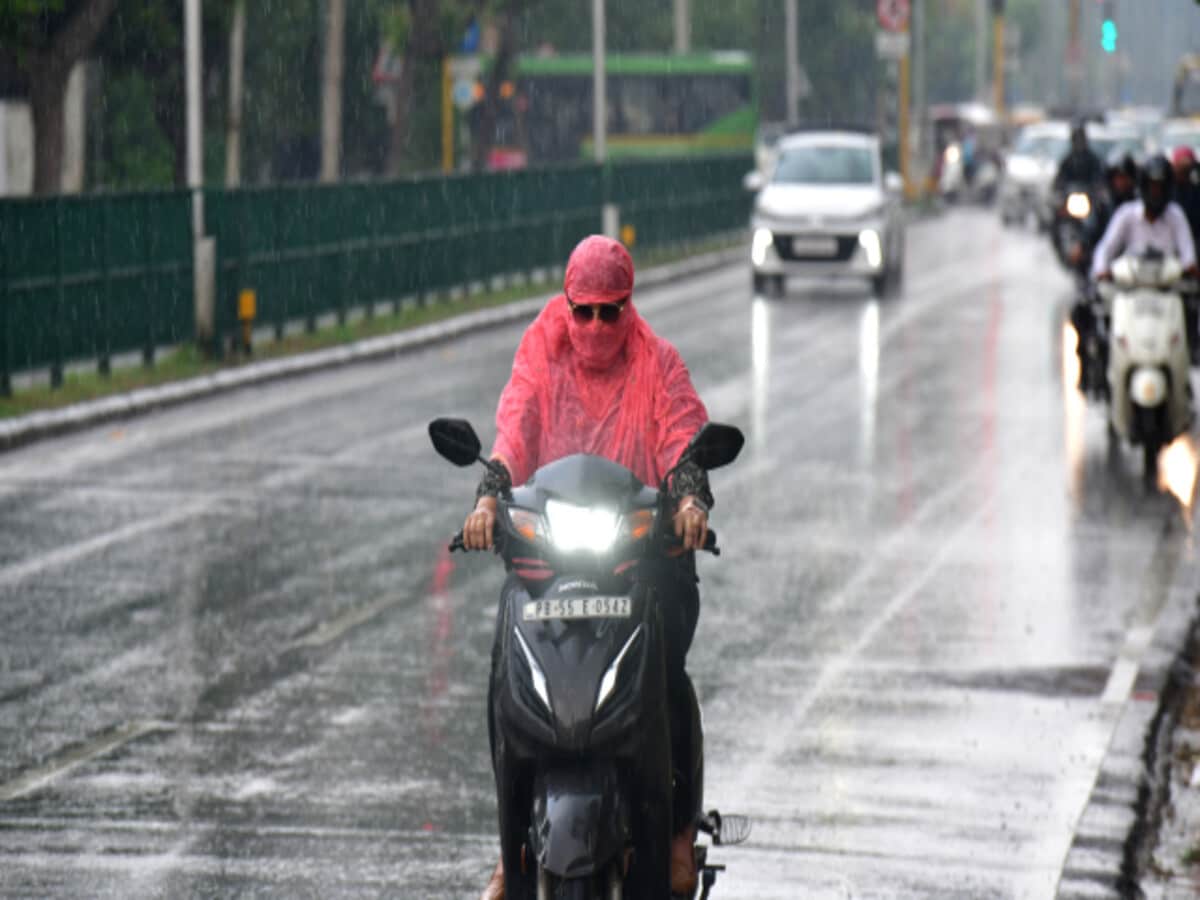 IMD Weather Report 11 July Orange Alert for heavy Rain in UP and Bihar – Weather today in Hindi – Aaj ka mausam, mausam ki jankari, Temp today in Hindi IMD Weather Report 11 July Orange Alert for heavy Rain in UP and Bihar – Weather today in Hindi – Aaj ka mausam, mausam ki jankari, Temp today in Hindi