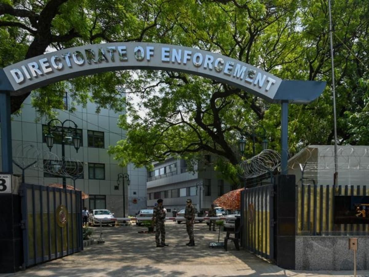 ED के रडार पर नोएडा के कई और अफसर, पुरानी फाइलें भी खुलेंगी; मोहिंदर सिंह से कनेक्शन की होगी जांच? ED के रडार पर नोएडा के कई और अफसर, पुरानी फाइलें भी खुलेंगी; मोहिंदर सिंह से कनेक्शन की होगी जांच?