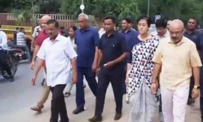 अरविंद केजरीवाल ने CM की कुर्सी छोड़ी, ‘काम’ नहीं; आतिशी संग सड़क पर निकले