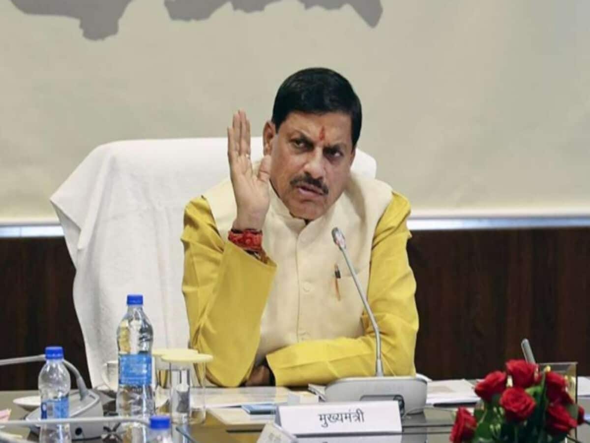 एमपी में 96 करोड़ में बनेंगे 16 मॉडल रैन बसेरे, सीएम मोहन की मजदूरों को सौगातें एमपी में 96 करोड़ में बनेंगे 16 मॉडल रैन बसेरे, सीएम मोहन की मजदूरों को सौगातें