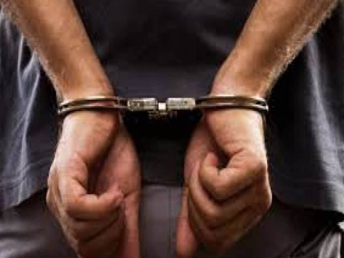 दिल्ली में ड्रग्स तस्करों के बड़े रैकेट का भंडाफोड़, 2 अफगानी गिरफ्तार दिल्ली में ड्रग्स तस्करों के बड़े रैकेट का भंडाफोड़, 2 अफगानी गिरफ्तार