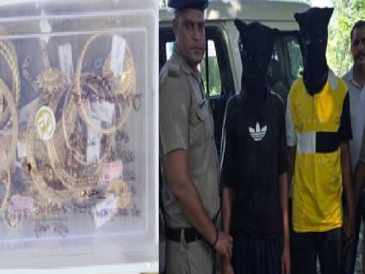 हरिद्वार में ज्वेलरी शोरूम में करोड़ों की डकैती में 2 बदमाश गिरफ्तार, पुलिस एनकाउंटर में एक डकैत ढेर हरिद्वार में ज्वेलरी शोरूम में करोड़ों की डकैती में 2 बदमाश गिरफ्तार, पुलिस एनकाउंटर में एक डकैत ढेर