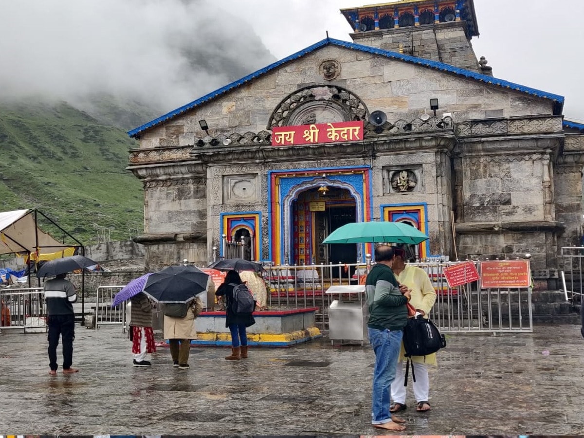 केदारनाथ में बहुमंजिला इमारतों के निर्माण पर टेंशन, धामी सरकार को घेरने का कांग्रेस का प्लान