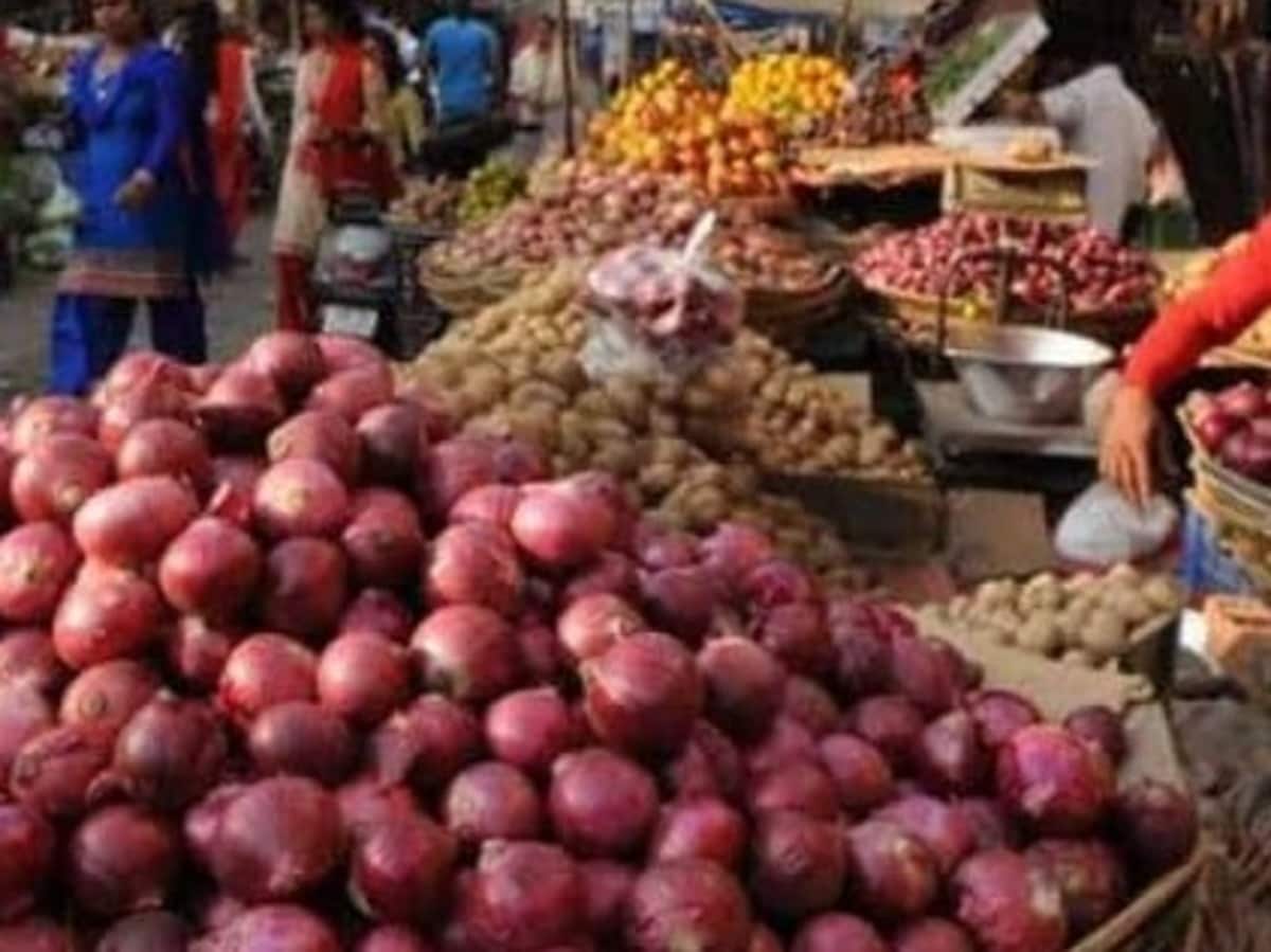 जयपुर में 35 रुपये किलो मिलेगा प्याज, इन 10 जगहों पर वैन से होगी सप्लाई जयपुर में 35 रुपये किलो मिलेगा प्याज, इन 10 जगहों पर वैन से होगी सप्लाई