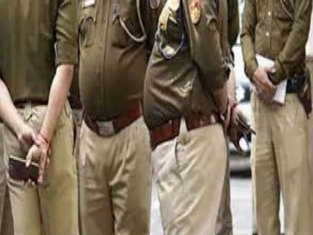 डेढ़ लाख हड़पने के लिए भांजे ने रची झूठी कहानी, सच साबित करने के लिए मामा पर चाकू-हथौड़ी से हमला डेढ़ लाख हड़पने के लिए भांजे ने रची झूठी कहानी, सच साबित करने के लिए मामा पर चाकू-हथौड़ी से हमला